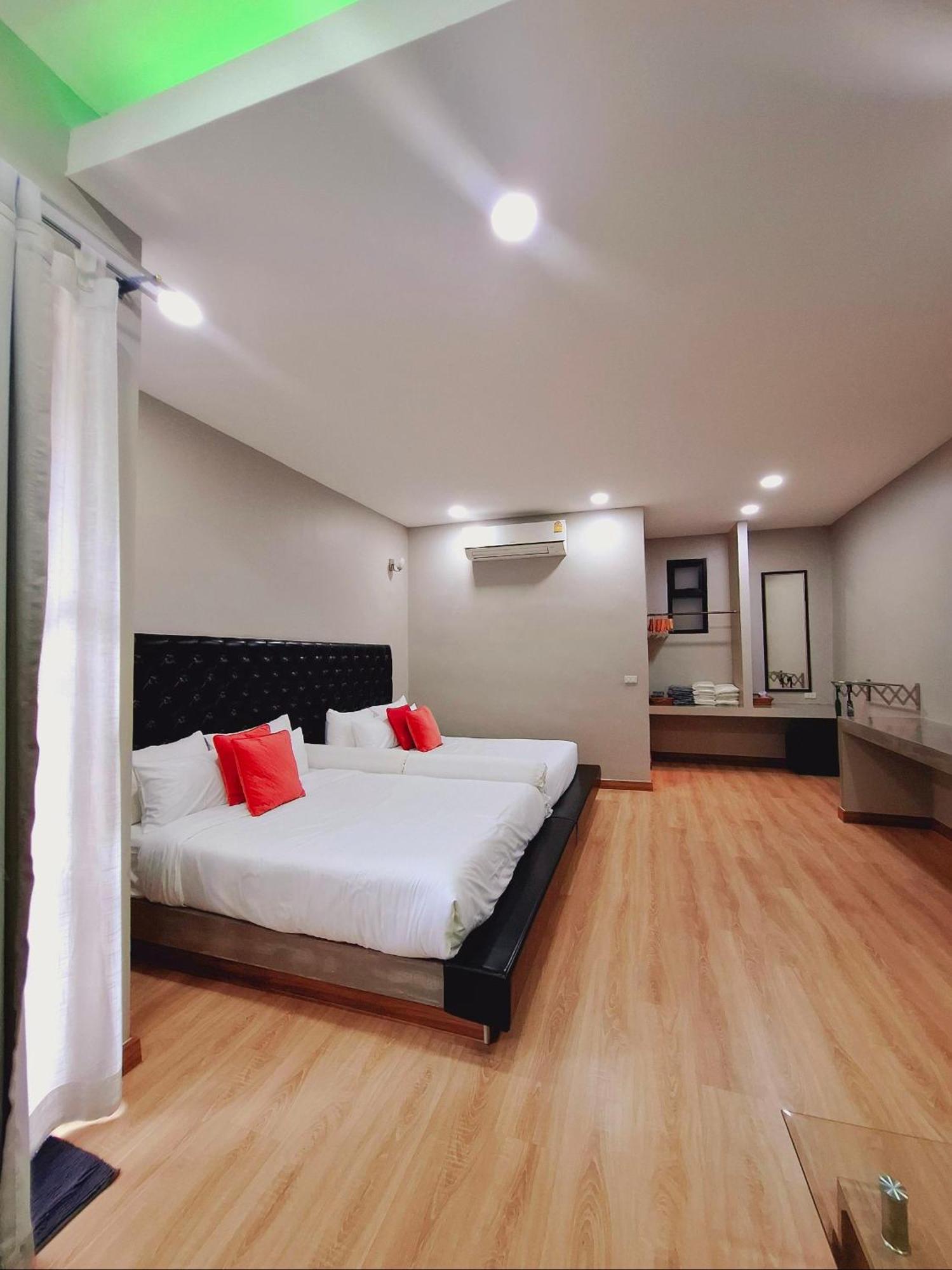 Sawasdee​ Buriram​ Resort Habitación foto