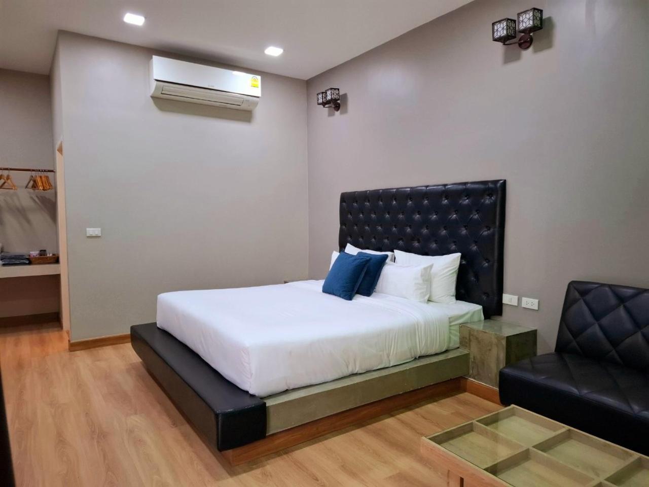 Sawasdee​ Buriram​ Resort Habitación foto